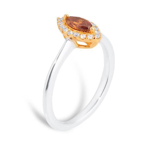 Bague en platine 0,32 cttw en diamant taille marquise
